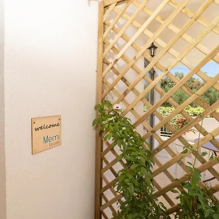 Memi Apartment
